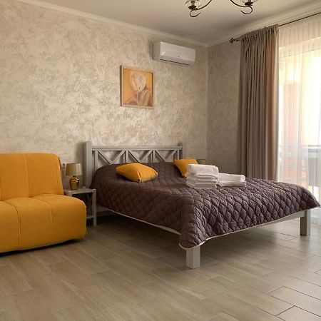 Hotel Три Слона Zatoka Exteriér fotografie