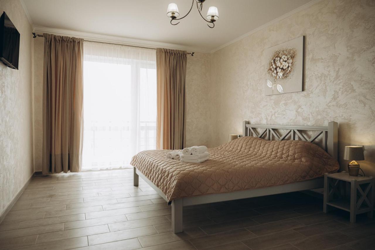 Hotel Три Слона Zatoka Exteriér fotografie