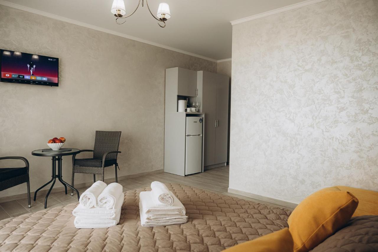 Hotel Три Слона Zatoka Exteriér fotografie