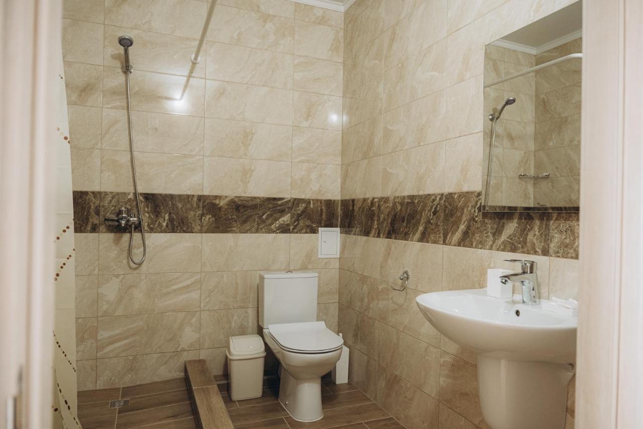 Hotel Три Слона Zatoka Exteriér fotografie