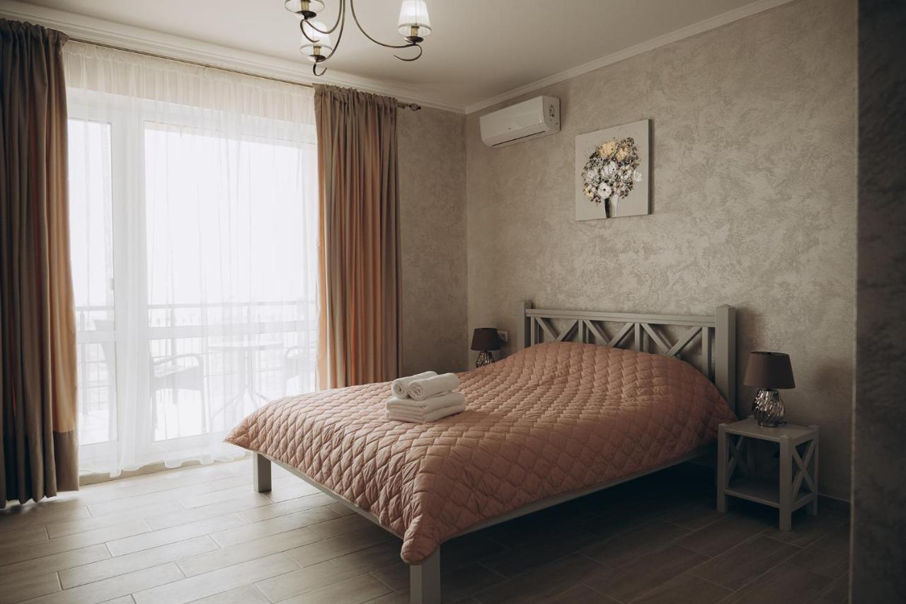 Hotel Три Слона Zatoka Exteriér fotografie
