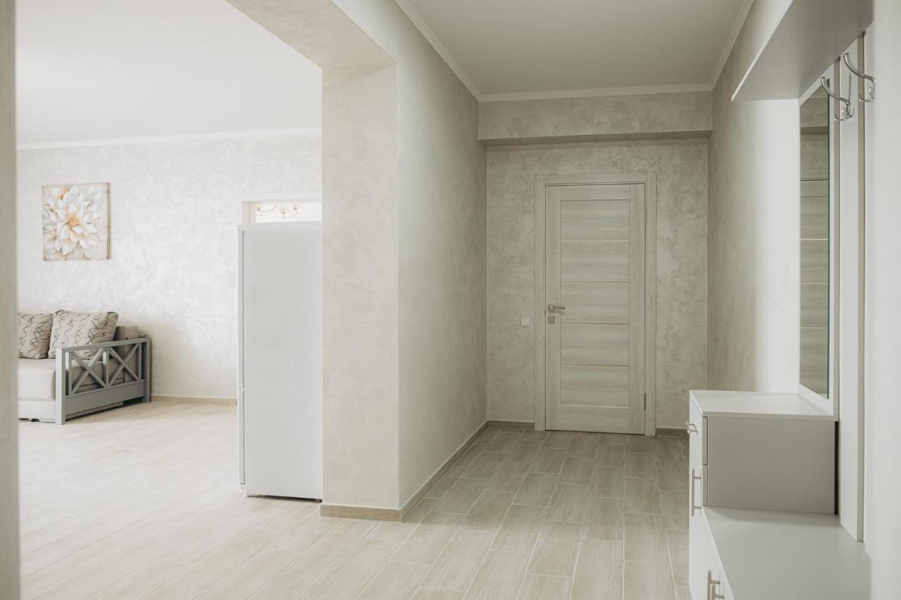 Hotel Три Слона Zatoka Exteriér fotografie